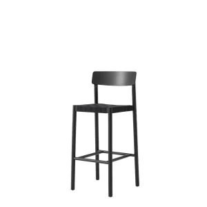 Betty TK15 Bar Chair fra &Tradition