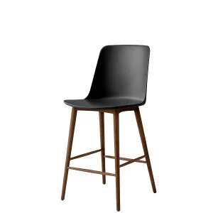 Rely HW128 Counter Chair, walnut fra &Tradition